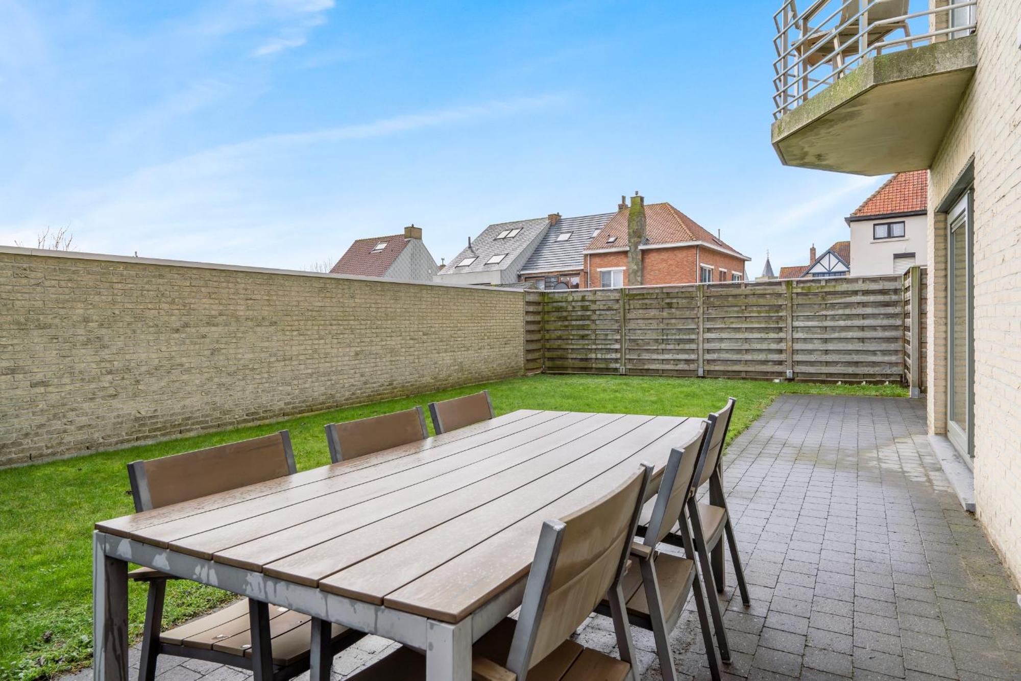 Luxury Apartment With Garden Close To The Beach Остенде Экстерьер фото